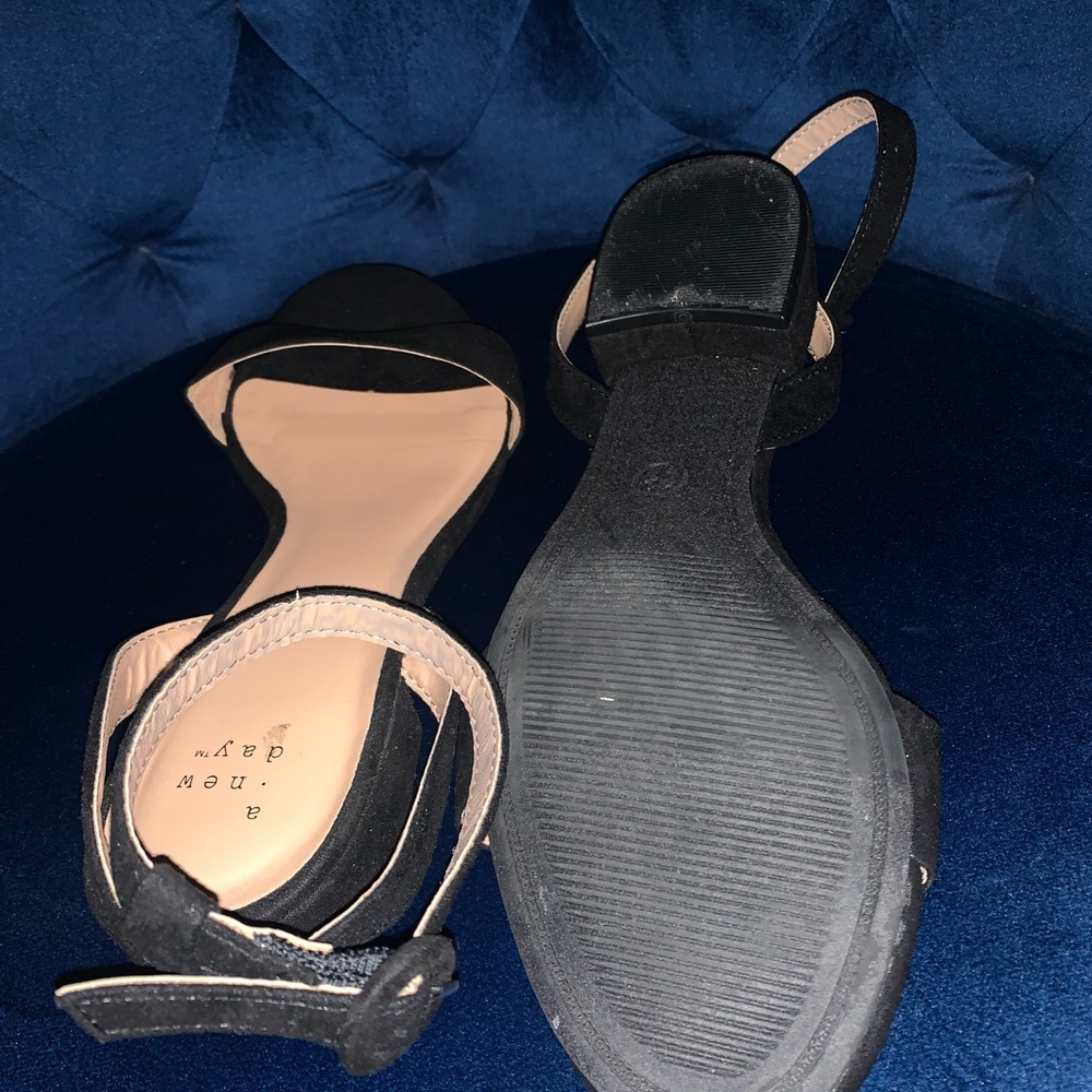 a new day sandals - Picture 3 of 3